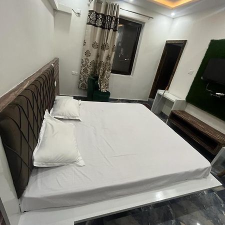 Hotel Jai Mata Chintpurni Family Hotel Bharwain Экстерьер фото